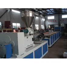 PVC-Deckenextrusionsanlage